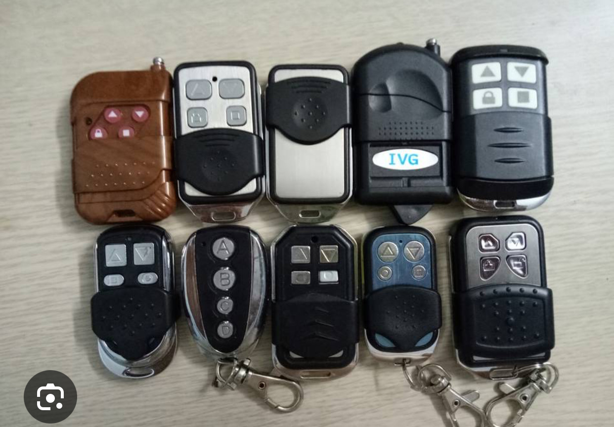 Remote cửa cuốn nhận tín hiệu nhưng phải giữ chặt nút: kiểm tra và tư vấn sửa